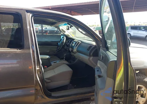 2013 Toyota Tacoma Prerunner V6 z USA, uszkodzony, nr VIN 3TMJU4GN5DM154286